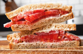 classic tomato sandwich